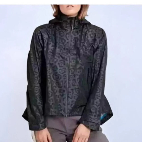 Mammut Jackets & Blazers - Mammut Tokyo HS Hooded Jacket Black Animal Print - Size Medium